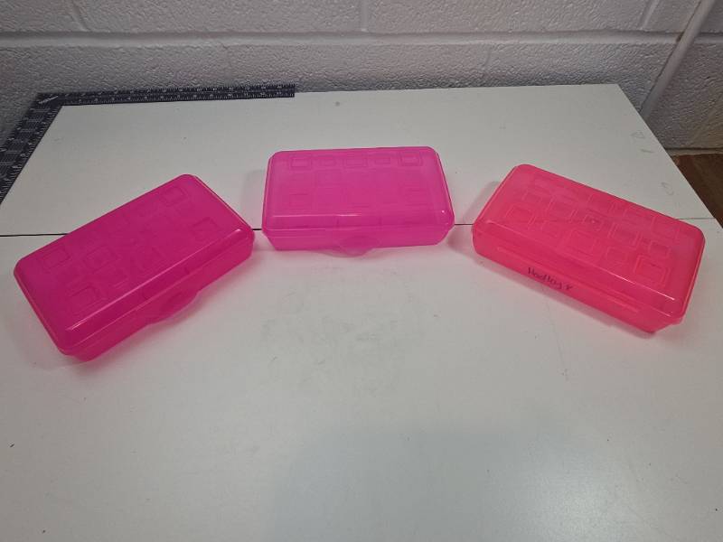 lot 122 image: Pink Plastic Storage Cases Set