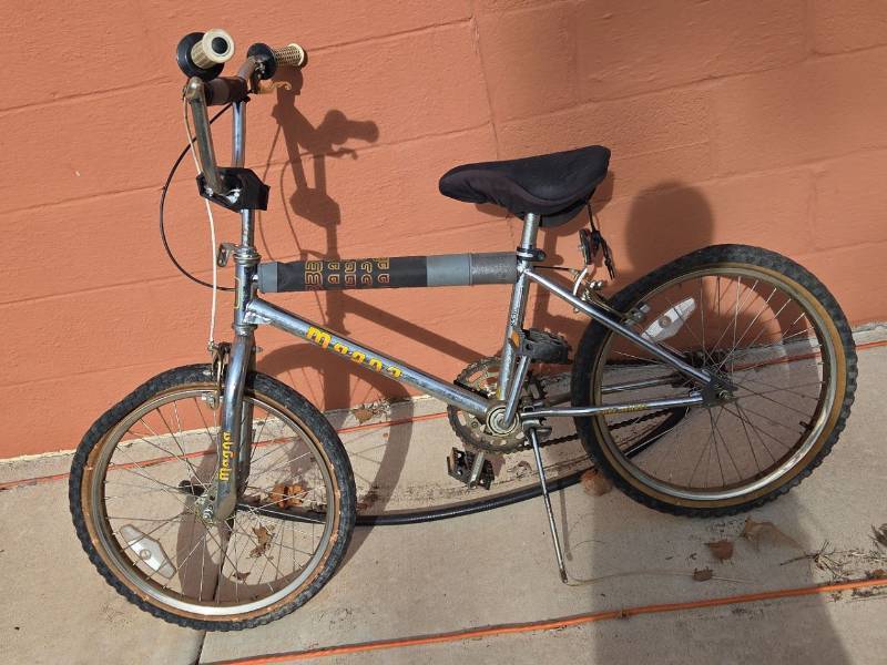 lot 172 image: Magna BMX Bike