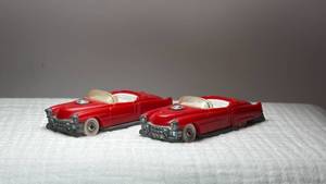 lot 061 image: 1950s Tootsietoy Red Cadillac Die-Cast Cars