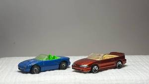 lot 071 image: 1995 Hot Wheels Mustang GT Convertible Set
