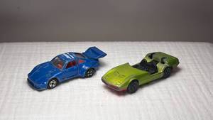 lot 075 image: Matchbox Superfast Racing Cars Set