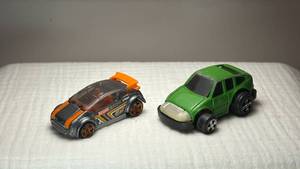 lot 084 image: Hot Wheels Super Modified Racing Cars