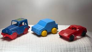 lot 0118 image: 1970s Processed Plastic Toy Cars Set