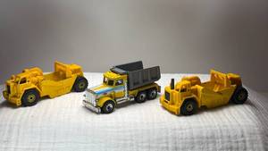 lot 0120 image: Mattel Construction Vehicle Toy Set 1983