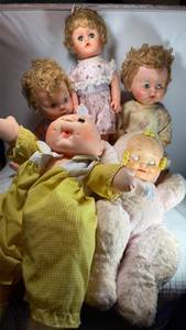 lot 0132 image: 1950s Baby Doll Collection