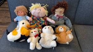 lot 0133 image: 1980s Plush Duck and Soft Doll Collection