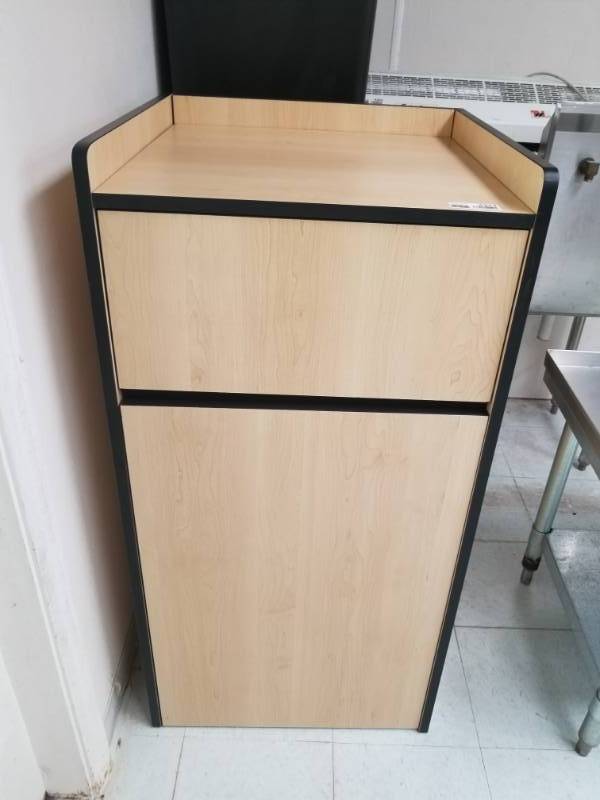 lot 4317 image: 35gal Waste Receptacle Enclosure wTray Top Wood Grain