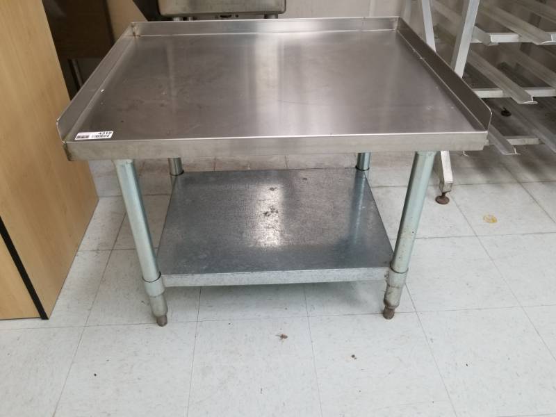 lot 4318 image: Tarrison Equipment Stand Stainless Steel