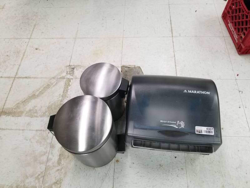 lot 4337 image: Electronic Paper Towel Dispenser and Samll Trash Cans