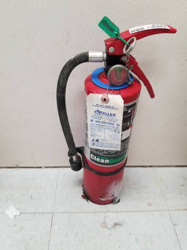 lot 4342 image: Fire Extinguisher Full