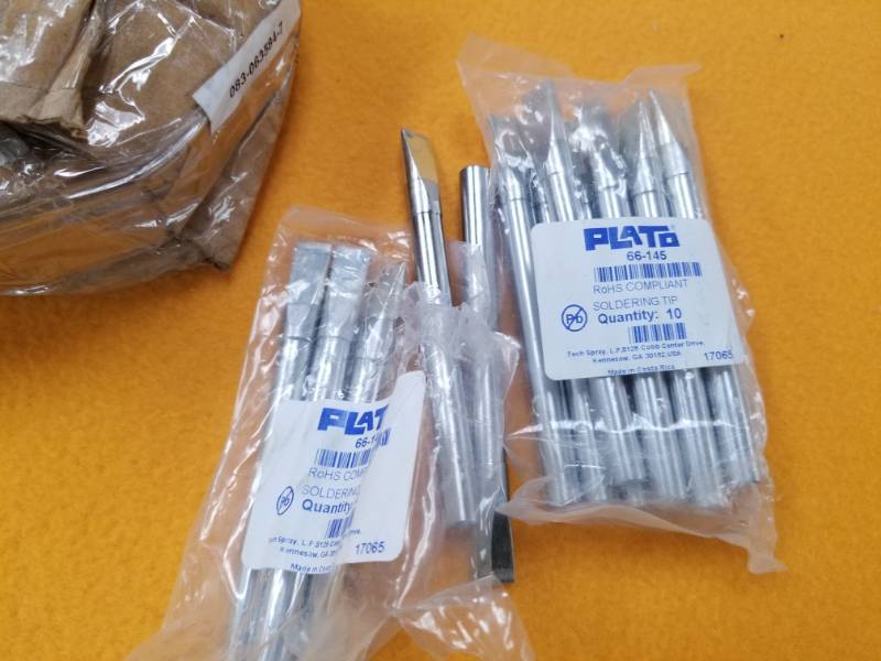 lot 4367 image: Lot of Soldering Tips