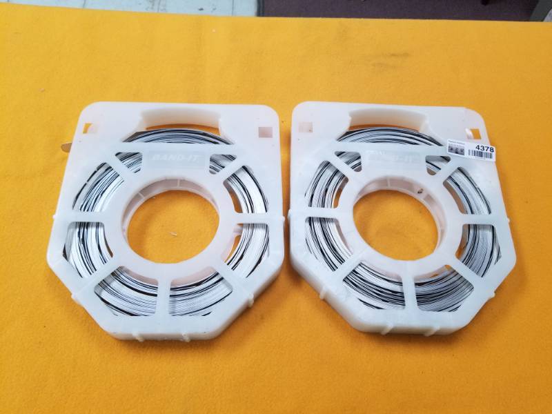 lot 4378 image: Ultra Lok Free End Clamp Strapping
