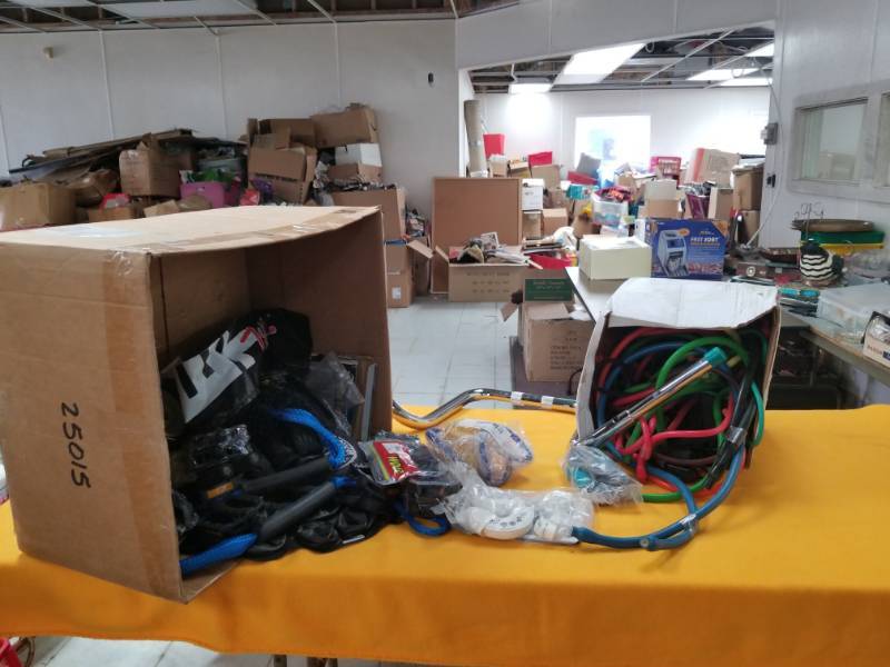 lot 4385 image: Huge Lot of Workout Items