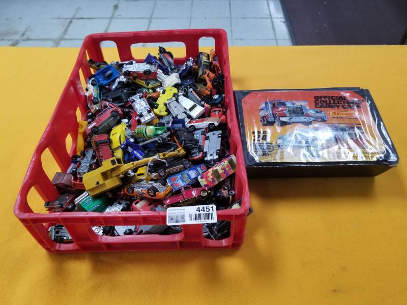 lot 4451 image: Lot of Toy Cars