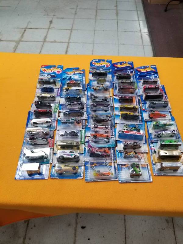 lot 4453 image: Lot of (50) Hot Wheels