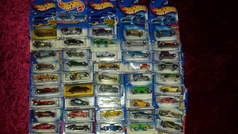 lot 4414 image: Lot of (50) Hot Wheels