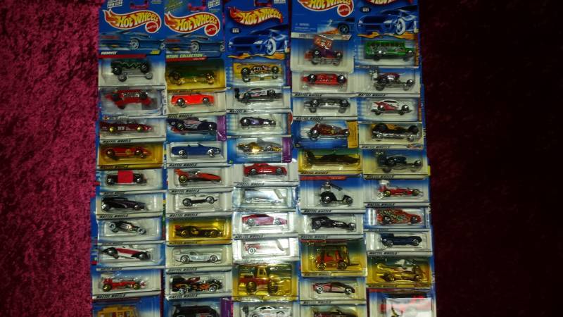 lot 4415 image: Lot of (50) Hot Wheels