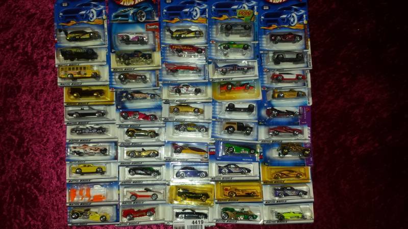 lot 4419 image: Lot of (50) Hot Wheels