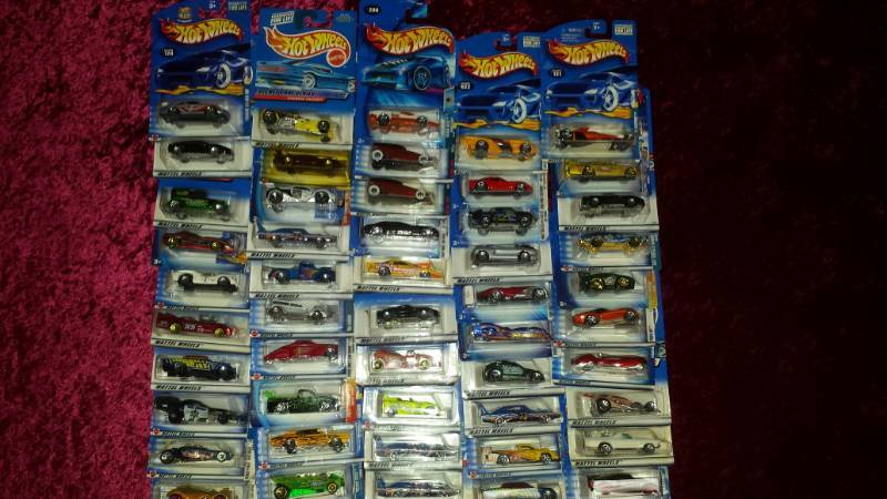 lot 4420 image: Lot of (50) Hot Wheels