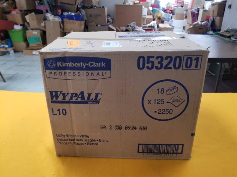 lot 4543 image: Kimberly - Clark Case of Utility Wipes