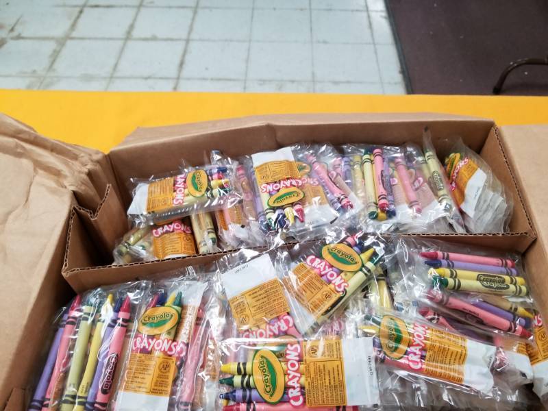 lot 4545 image: Case of 4ct Crayon Cello Packs