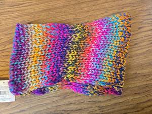lot 7134 image: Rainbow Infinity Scarf