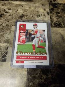 lot 731 image: 2021 Panini Chronicles Football Patrick Mahomes Kansas City Chiefs Card