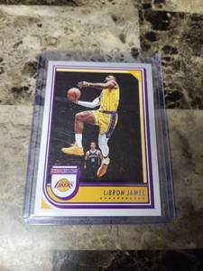 lot 761 image: 2022 Panini Hoops Basketball LeBron James Los Angeles Lakers Card