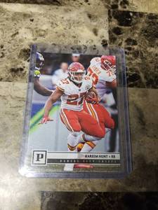 lot 776 image: 2018 Panini Football Kareem Hunt Kansas City Chiefs Card