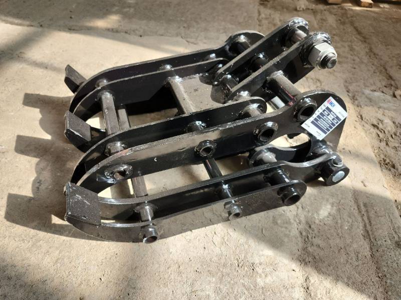 lot 11026 image: IRanch Mini Excavator Grapple Attachment&nbsp
