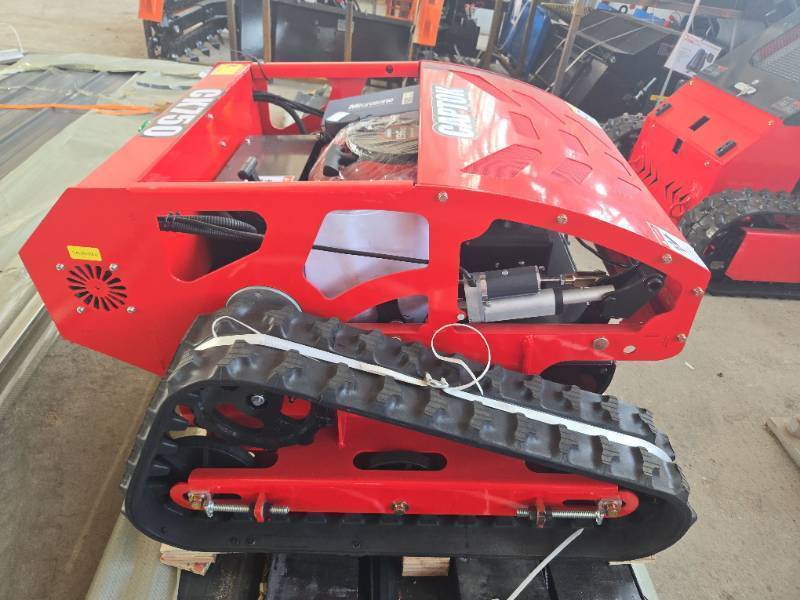 lot 7575A image: Captok CK750 Remote Control Tracked Lawn Mower