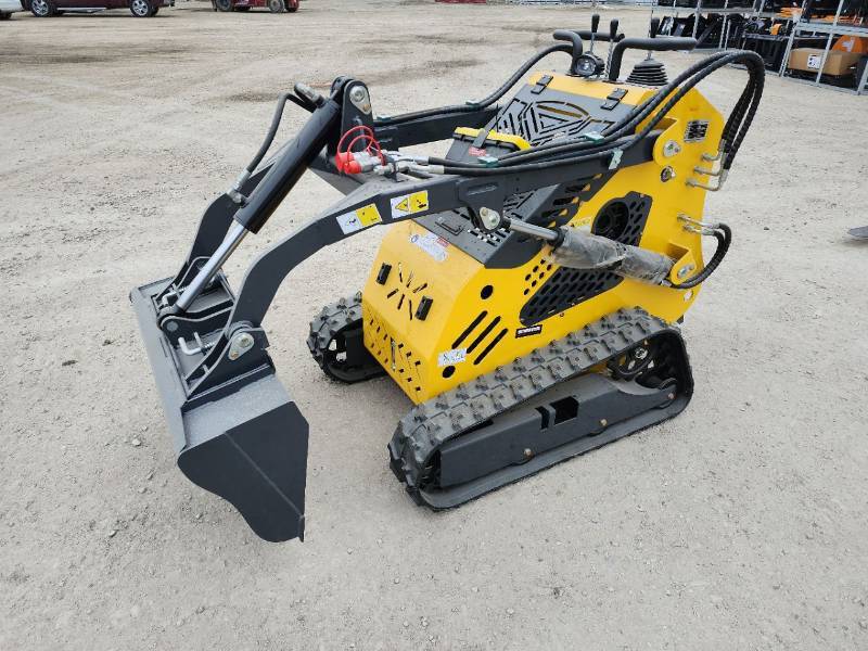 lot 9963 image: SDLANCH SDLL60 Mini Skid Steer Loader