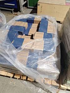 lot 31303 image: Pallet Of Miscellaneous Tile
