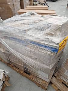 lot 31315 image: Pallet Of Miscellaneous Tile