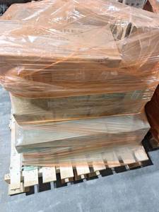 lot 31202 image: Pallet Of Miscellaneous Tile