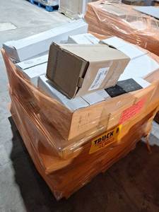 lot 31204 image: Pallet Of Miscellaneous Tile