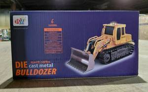 lot 279 image: SDLANCH Remote Control Mobile Alloy Bulldozer  690-D2