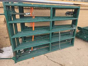 lot 8003 image: Landhonor 6FT x 4FT Ranch Livestock Gates (5 Qty)  LHR-SG64