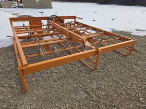 lot 8022 image: Landhonor Skid Hay Accumulator Grapple  HAG-12-24Q