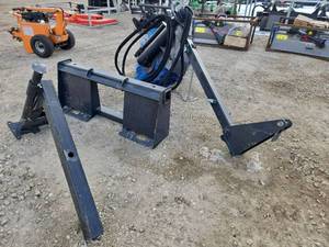lot 8029 image: Landhonor Skid Steer Feed Bunk Sweeper  FBS-11-36D