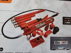 lot 8253 image: Landhonor 10 Ton Porta Power Kit  LHR-PWK10