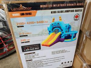 lot 8268 image: Landhonor Monster Inflatable Bounce House  LHR-20192
