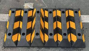 lot 2811 image: Unused Landhero Parking Blocks