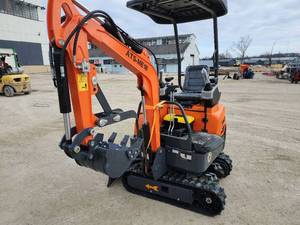 lot 2354 image: ATS-ME18 Mini Excavator