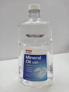 lot 65337 image: FACTORY SEALED - CVS Mineral Oil USP 32 FL OZ. Exp 102026