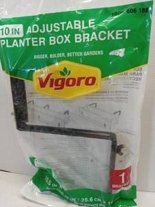 lot 65402 image: FACTORY SEALED - Vigoro 10-inch Adjustable Planter Box Bracket (2 packs)