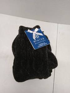lot 65494 image: FACTORY SEALED - Winter Essentials Black Chenille Lounge Socks, Shoe Size 4-10
