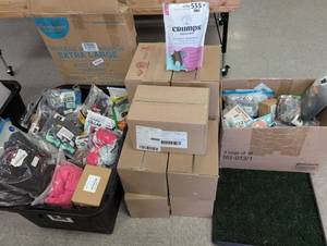 Wholesale Lot of Pet Supplies and Accessories  - Retail: $780