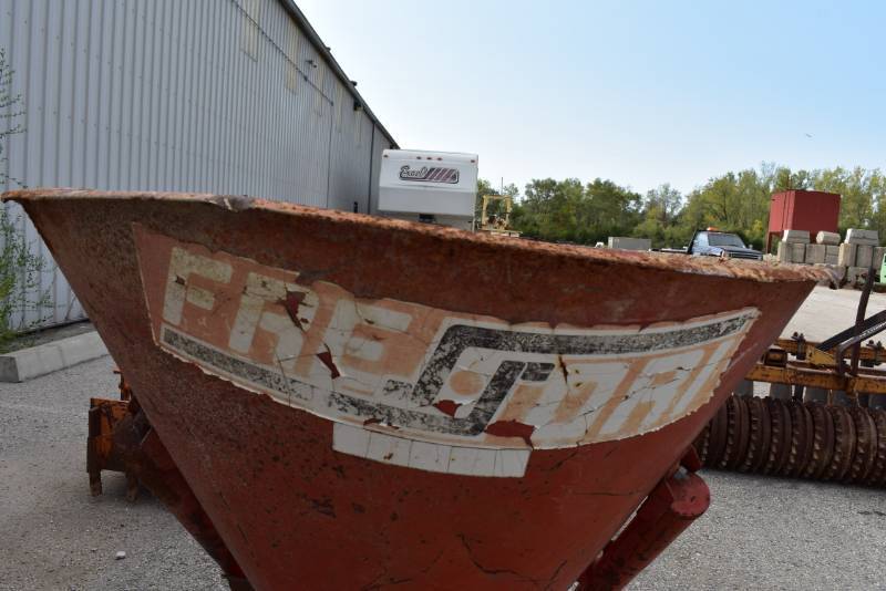lot 1251 image: Fressori Single Disc Spreader