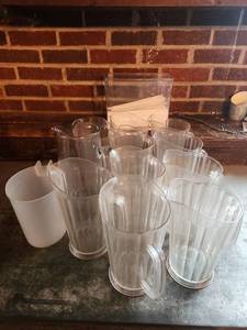 lot 18471 image: Glass Pitcher Set with Storage Container